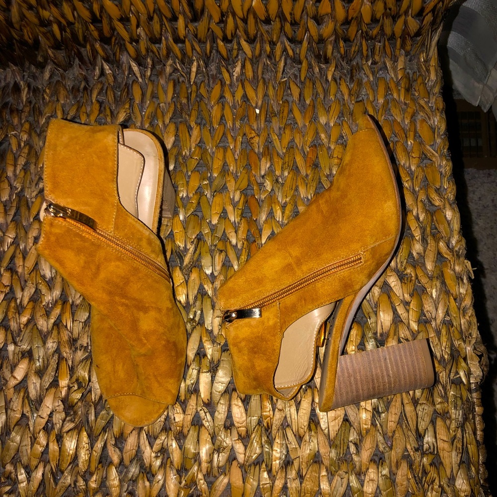 Butterscotch Tan Suede Open Toe Sandal with a Buckle & Side Zipper
